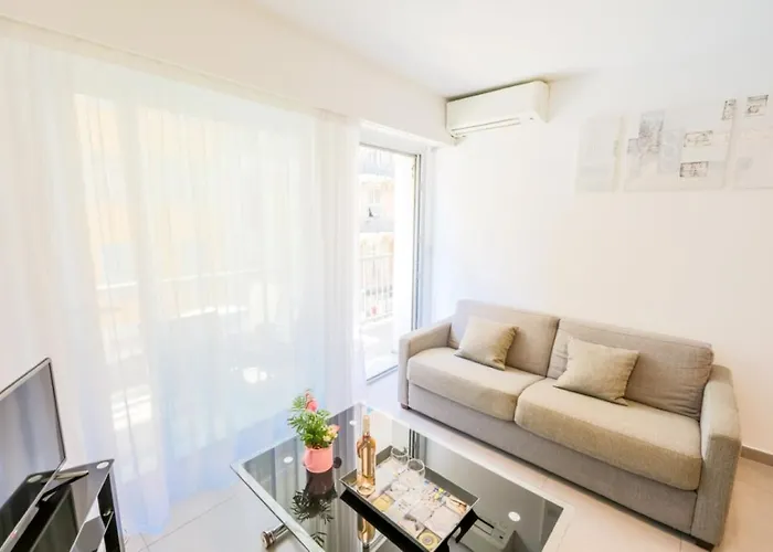 Suede Ap4207 By Riviera Homes شقة نيس